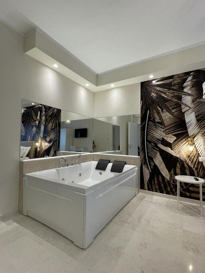 Suite 55 In Centro Trani Esterno foto