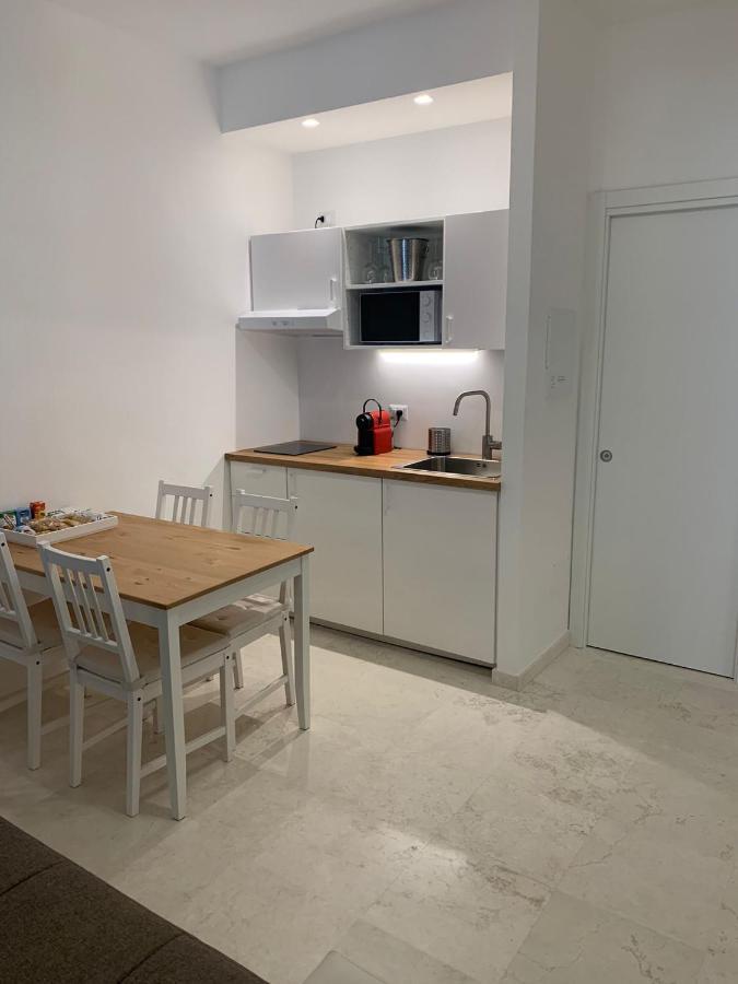 Suite 55 In Centro Trani Esterno foto