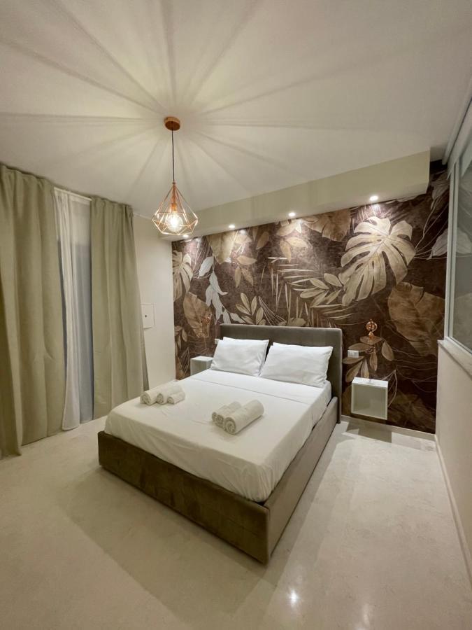 Suite 55 In Centro Trani Esterno foto
