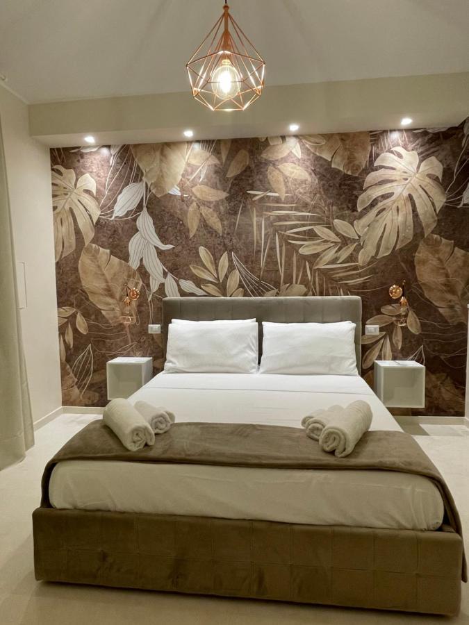 Suite 55 In Centro Trani Esterno foto