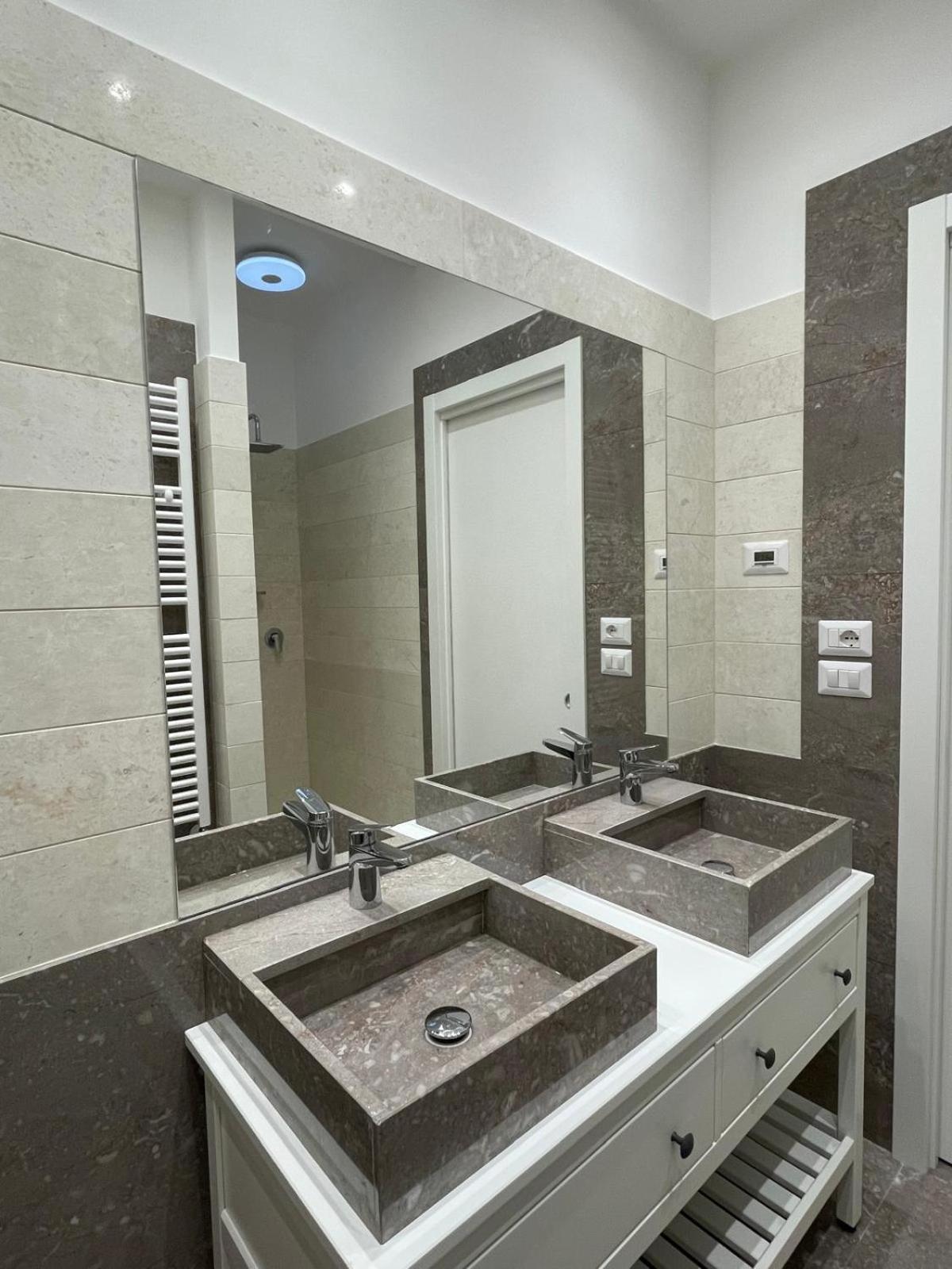 Suite 55 In Centro Trani Esterno foto